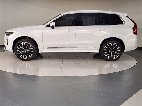 New 2026 Volvo XC90 B6 Ultra w/ Protection Package image 5