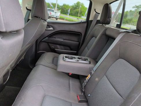Used 2017 Chevrolet Colorado LT w/ LT Convenience Package RWD image 14