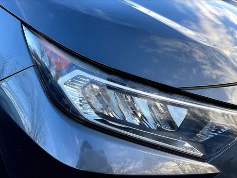 Used 2019 Toyota RAV4 XLE image 25