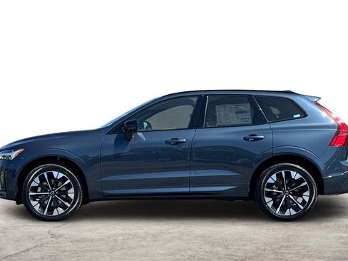 Used 2026 Volvo XC60 B5 Plus w/ Protection Package Premier image 5