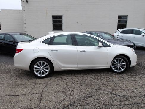 Used 2016 Buick Verano Leather w/ Experience Buick Package FWD image 4