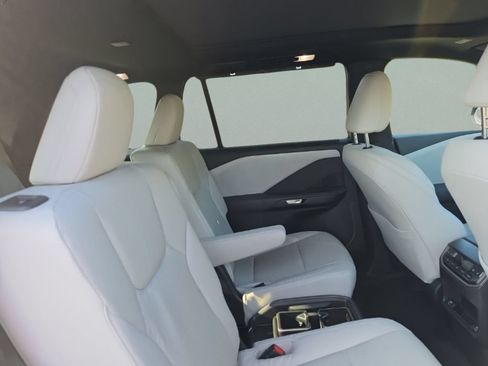 Used 2025 Lexus TX 350 AWD w/ Technology Package image 35