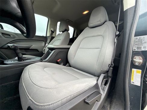 Used 2020 Chevrolet Colorado W/T w/ WT Convenience Package image 11