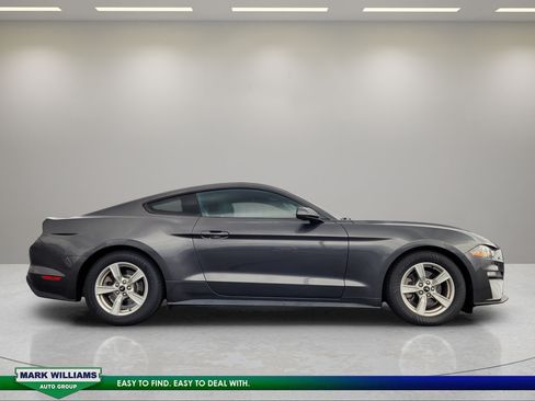 Used 2020 Ford Mustang Coupe RWD image 2