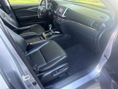 Used 2019 Honda Ridgeline RTL image 18