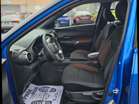 Used 2021 Nissan Kicks SR image 7
