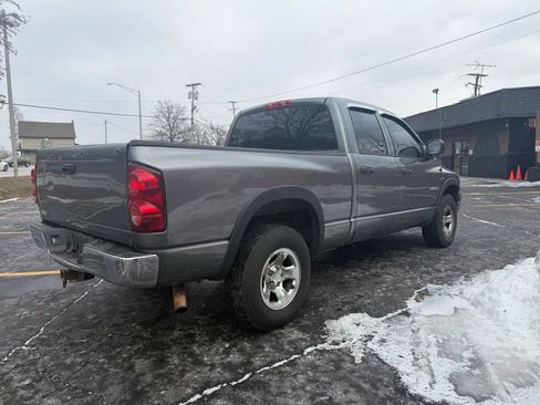 Used 2008 Dodge Ram 1500 Truck ST image 4