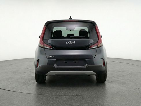 Used 2025 Kia Soul LX w/ LX Technology Package image 7