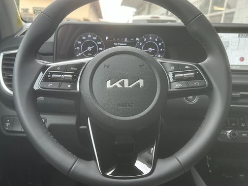 New 2026 Kia Seltos EX image 24