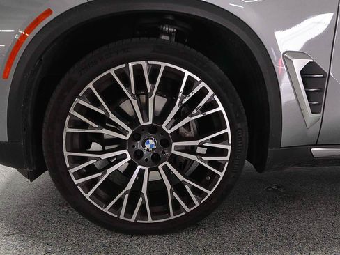 Used 2025 BMW X5 xDrive40i w/ Parking Assistance Package AWD/4WD image 5