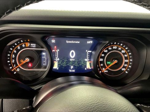 New 2025 Jeep Gladiator Sport image 15