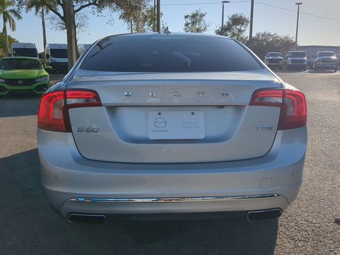 Used 2016 Volvo S60 T5 Premier image 6