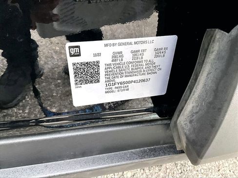 Certified 2023 Chevrolet Bolt EUV LT w/ Driver Confidence Package image 26