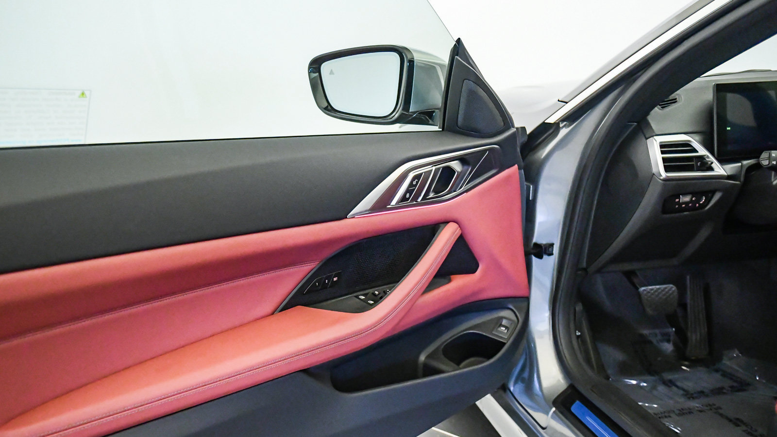 Used 2026 BMW 430i Coupe w/ Parking Assistance Package RWD image 24
