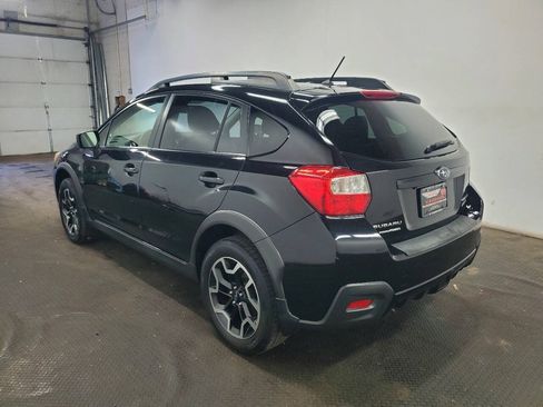 Used 2017 Subaru Crosstrek 2.0i Premium w/ Popular Package #2 AWD/4WD image 4