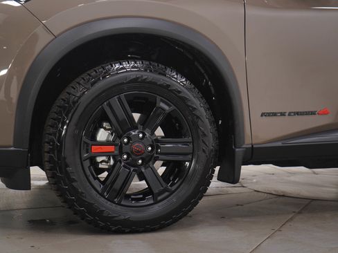 Used 2025 Nissan Rogue SV w/ Rock Creek Premium Package image 30