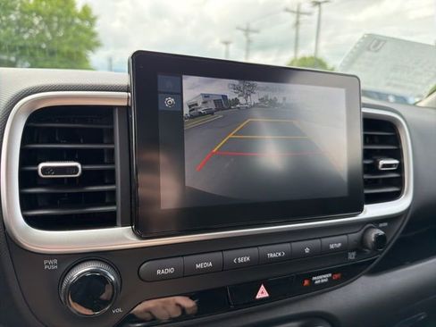 New 2026 Hyundai Venue SE FWD image 17