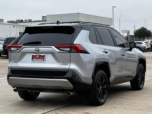 Used 2023 Toyota RAV4 XSE image 4