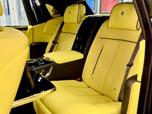 Used 2022 Rolls-Royce Phantom Sedan RWD image 16