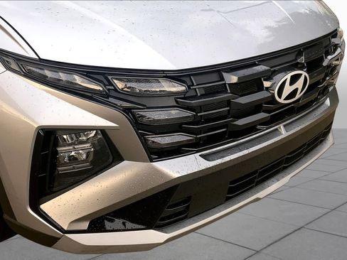 Used 2025 Hyundai Tucson SE FWD image 31
