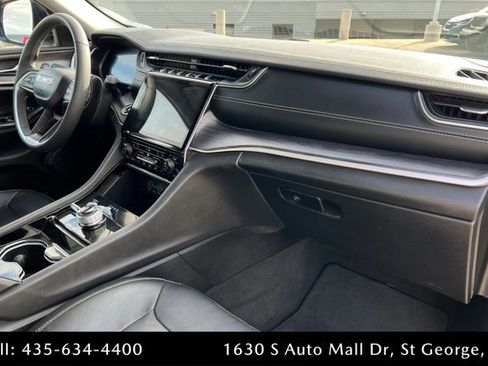 Used 2023 Jeep Grand Cherokee L Limited image 25