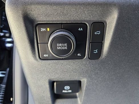 New 2026 Ford Expedition Active AWD/4WD image 17