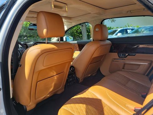 Used 2016 Jaguar XJ L Portfolio RWD image 15