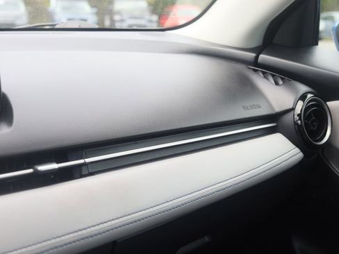 Used 2020 Toyota Yaris LE FWD image 16