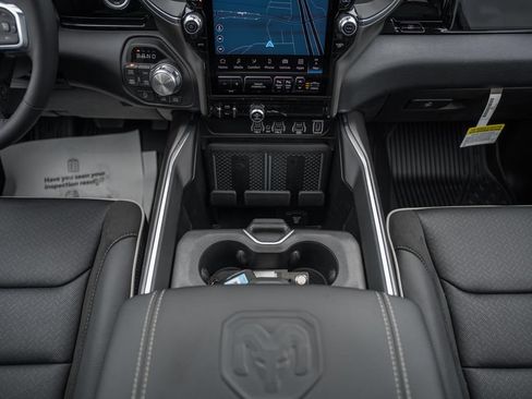 New 2026 RAM 1500 Laramie AWD/4WD image 31