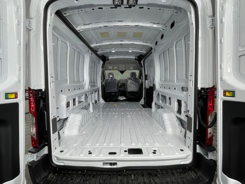 New 2026 Ford Transit 250 Base image 4