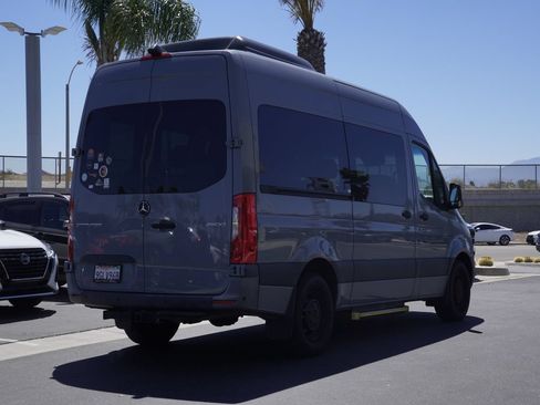 Used 2023 Mercedes-Benz Sprinter 2500 image 4