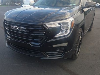 Used 2024 GMC Terrain SLE w/ Driver Convenience Package