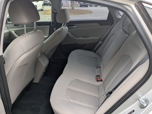 Used 2018 Hyundai Sonata ECO image 12