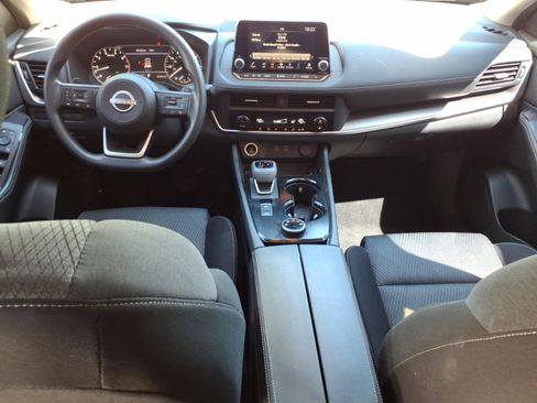 Used 2024 Nissan Rogue SV AWD/4WD image 8