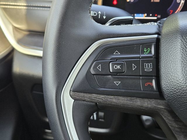 Used 2024 Jeep Grand Cherokee L Limited w/ Luxury Tech Group II AWD/4WD image 28