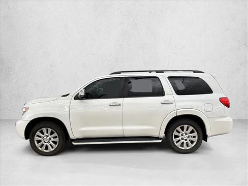 Used 2016 Toyota Sequoia Platinum image 9