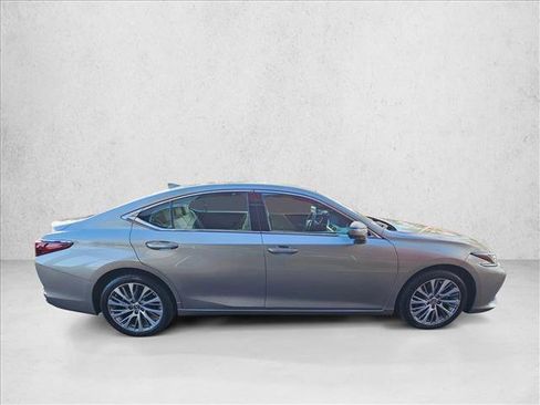 Used 2021 Lexus ES 250 w/ Premium Package image 4