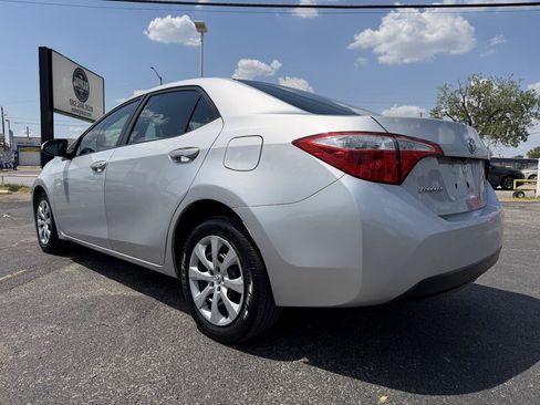 Used 2015 Toyota Corolla LE FWD image 7