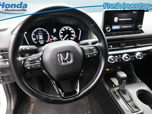 Used 2024 Honda Civic Sport image 16