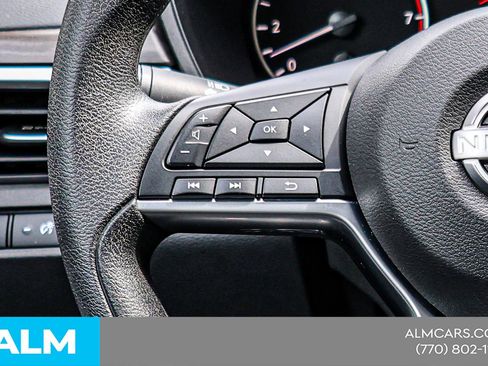 Used 2025 Nissan Altima 2.5 SV FWD image 27