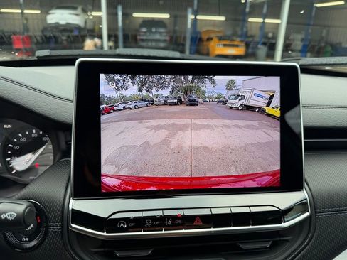 New 2026 Jeep Compass Latitude image 20