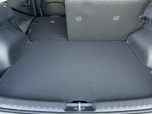 New 2026 Kia Niro Wave FWD image 15