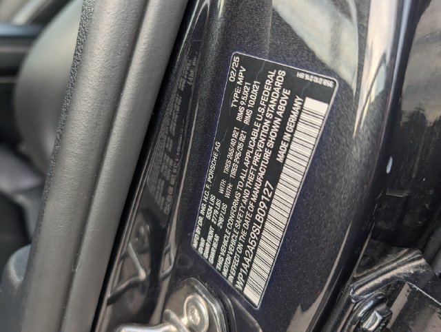 Used 2025 Porsche Macan Turbo AWD/4WD image 38