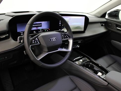 New 2026 Audi Q3 quattro 2.0T AWD/4WD image 16