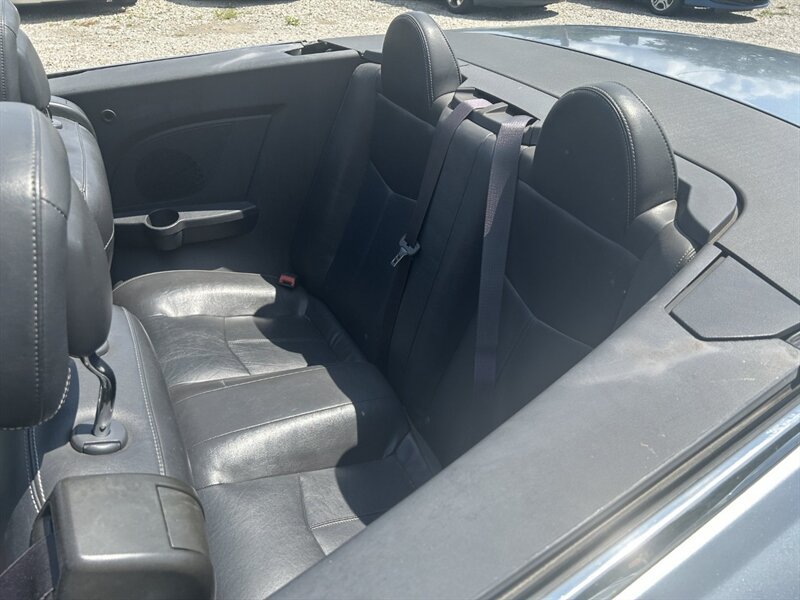 Used 2010 Chrysler Sebring Limited FWD image 21