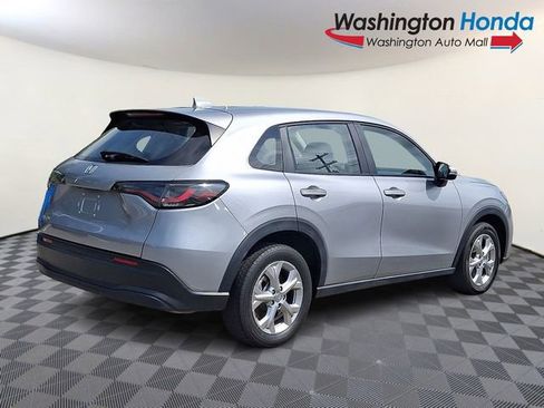 Used 2023 Honda HR-V LX image 6