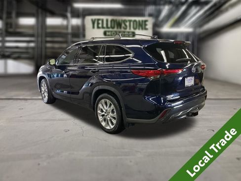 Used 2023 Toyota Highlander Limited AWD/4WD image 2