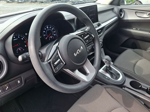 Used 2023 Kia Forte LXS w/ LXS Technology Package FWD image 30