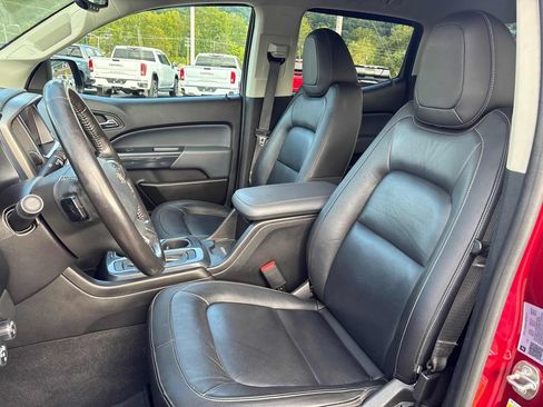 Used 2021 Chevrolet Colorado Z71 w/ Safety Package AWD/4WD image 10