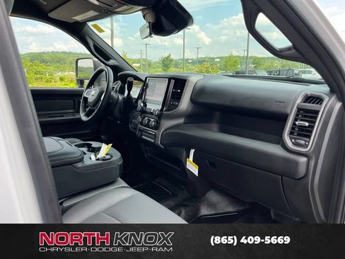 New 2026 RAM 5500 Tradesman AWD/4WD image 26